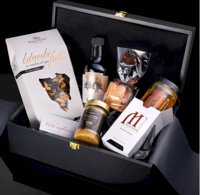 Winecellar set HIGH ROAD