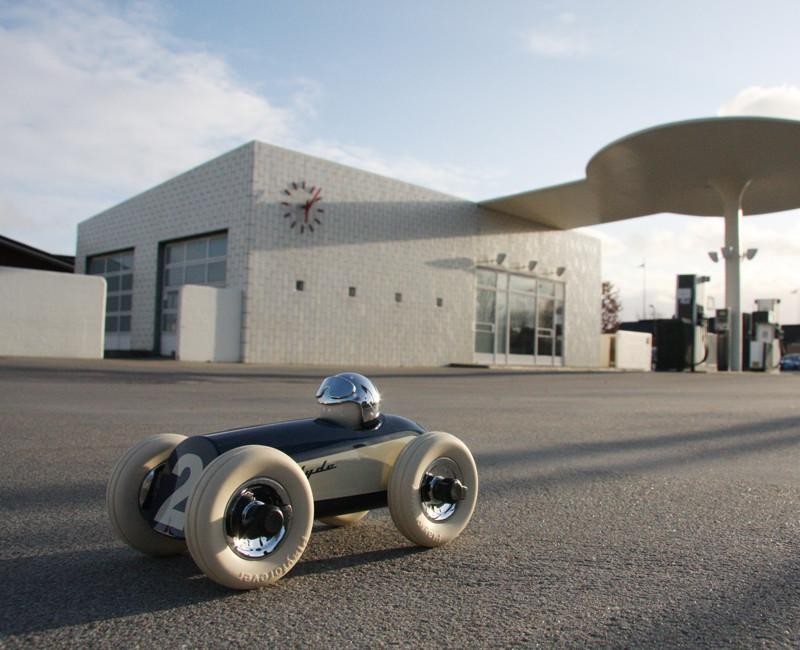 Autić Clyde Midnight - Playforever